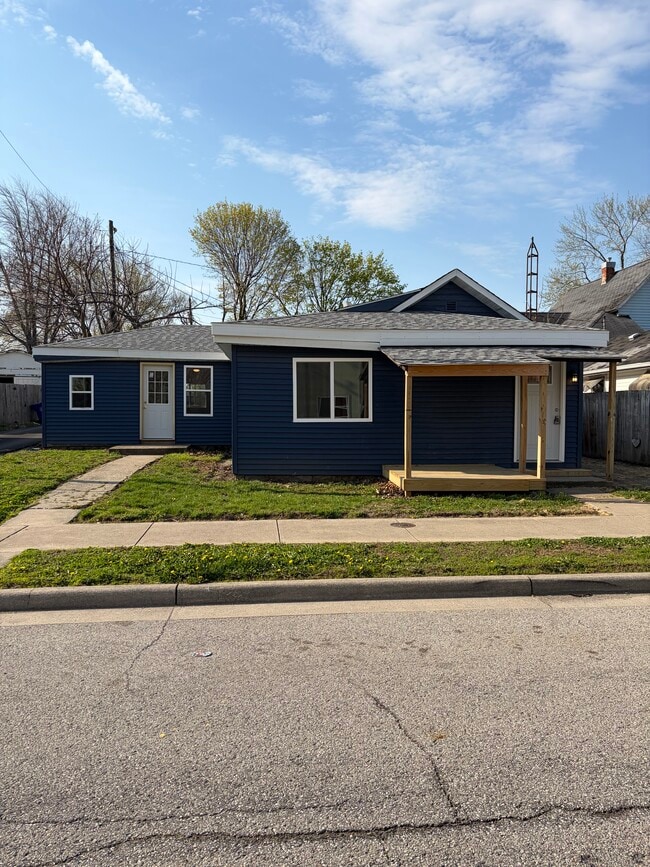 property at 511 E Harrison St