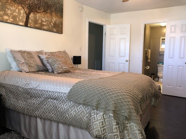 4201 Jolor Way in Virginia Beach, VA - Building Photo - Building Photo