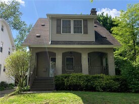 1660 Glenmount Ave in Akron, OH - Building Photo