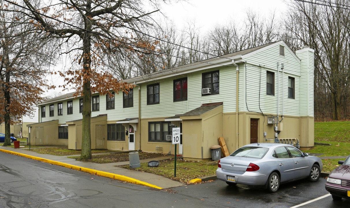 Midcrest Homes in Midland, PA - Building Photo