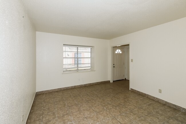 3003 Falk Ct in La Porte, TX - Building Photo - Building Photo