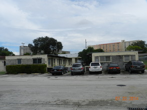 1333 NW 6th St in Miami, FL - Building Photo - Building Photo