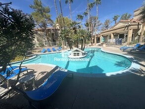 3145 E Flamingo Rd in Las Vegas, NV - Building Photo - Building Photo