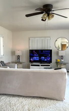 1141 S Alma St, Unit 1141 in San Pedro, CA - Foto de edificio - Building Photo