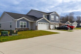 Village at Hinckley Oaks in Hinckley, OH - Building Photo - Building Photo