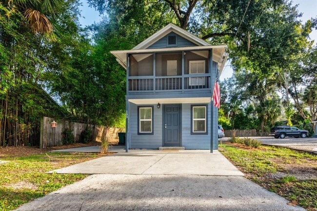 109 W 11th Ave in Mount Dora, FL - Building Photo - Building Photo
