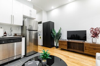 208 E 95th St-Unit -C in New York, NY - Foto de edificio - Building Photo