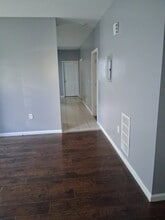82 2nd St in Newark, NJ - Foto de edificio - Building Photo