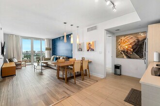 2602 Hallandale Beach Blvd in Hallandale Beach, FL - Building Photo - Building Photo