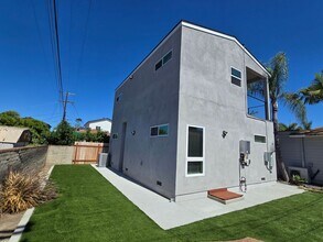 6226 Pontiac St in San Diego, CA - Foto de edificio - Building Photo