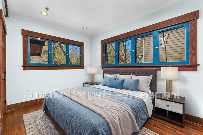 property at 201 E Elizabeth St