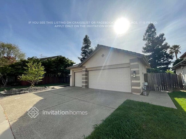 property at 869 Lariat Loop