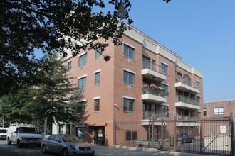 4011 34th Ave in Astoria, NY - Building Photo - Building Photo