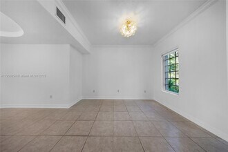 21025 NE 31st Ave in Aventura, FL - Building Photo - Building Photo