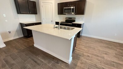 17019 Oak Ridge Cir in Oklahoma City, OK - Building Photo - Building Photo