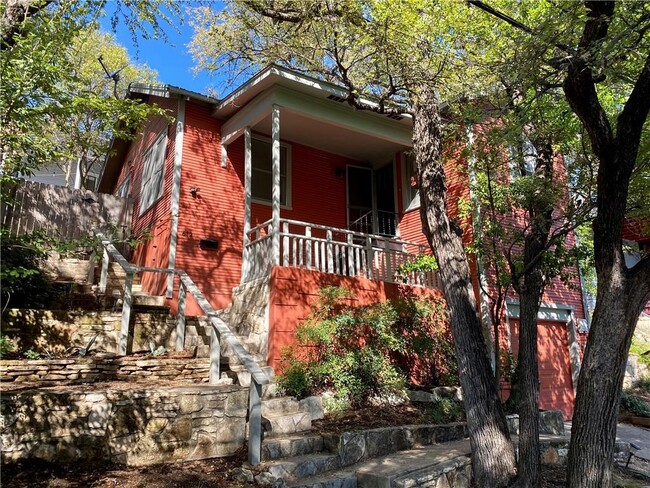 property at 612 Oakland Ave