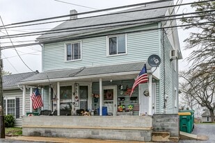 308 S Enola Dr in Enola, PA - Building Photo