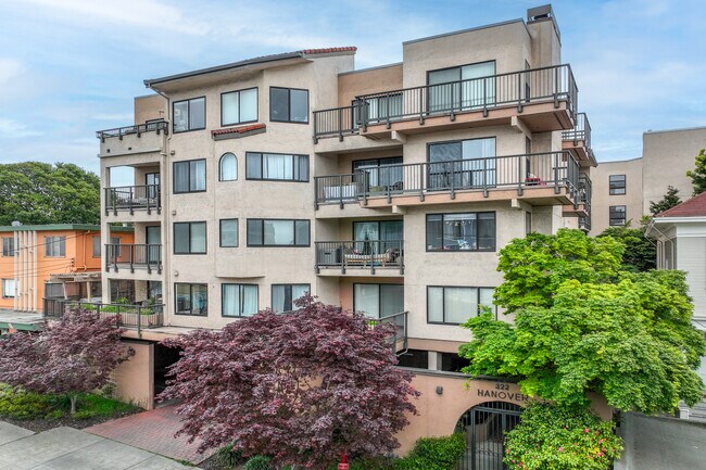 322 Hanover Ave Condominiums