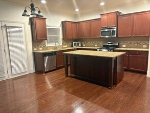 213 Ryans Point in Dallas, GA - Foto de edificio - Building Photo