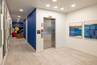 Fellow At Fitz in Aurora, CO - Foto de edificio - Interior Photo