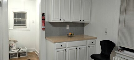 39 Nordhoff Pl in Englewood, NJ - Building Photo - Building Photo