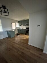 8558 Willow Oak Rd in Parkville, MD - Building Photo - Building Photo