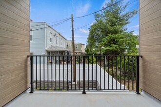 952 Broadway in Bayonne, NJ - Building Photo - Building Photo