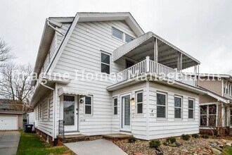 2176 Glenbury Ave in Lakewood, OH - Foto de edificio - Building Photo