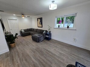 9591 SW 52nd Terrace in Miami, FL - Building Photo - Building Photo