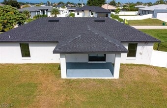 1317 NE 4th Pl in Cape Coral, FL - Building Photo - Building Photo