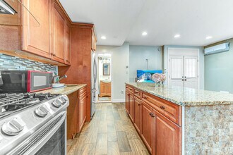 7108 Hudson Ave in North Bergen, NJ - Building Photo - Building Photo
