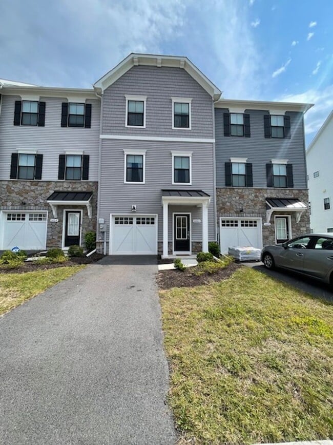 property at 1612 Corn Crib Pl
