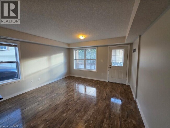 48 Martin St in Kitchener, ON - Building Photo - Building Photo