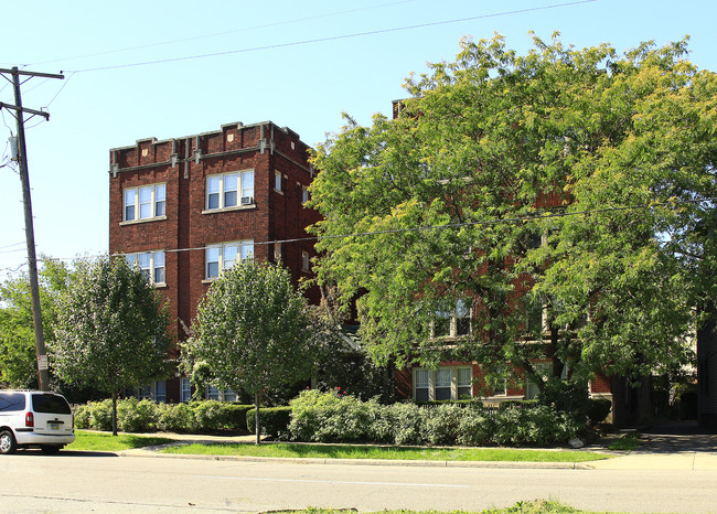 Ridgefield Manor Apartments in Cleveland Heights, OH - Building Photo - Building Photo