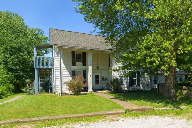 702 W Columbia St in Somerset, KY - Building Photo - Building Photo