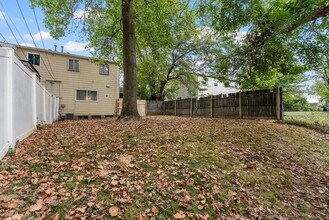 2265 Campus Dr in St. Charles, MO - Building Photo - Building Photo