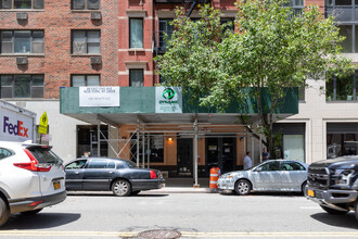 88 East End Ave in New York, NY - Building Photo - Building Photo