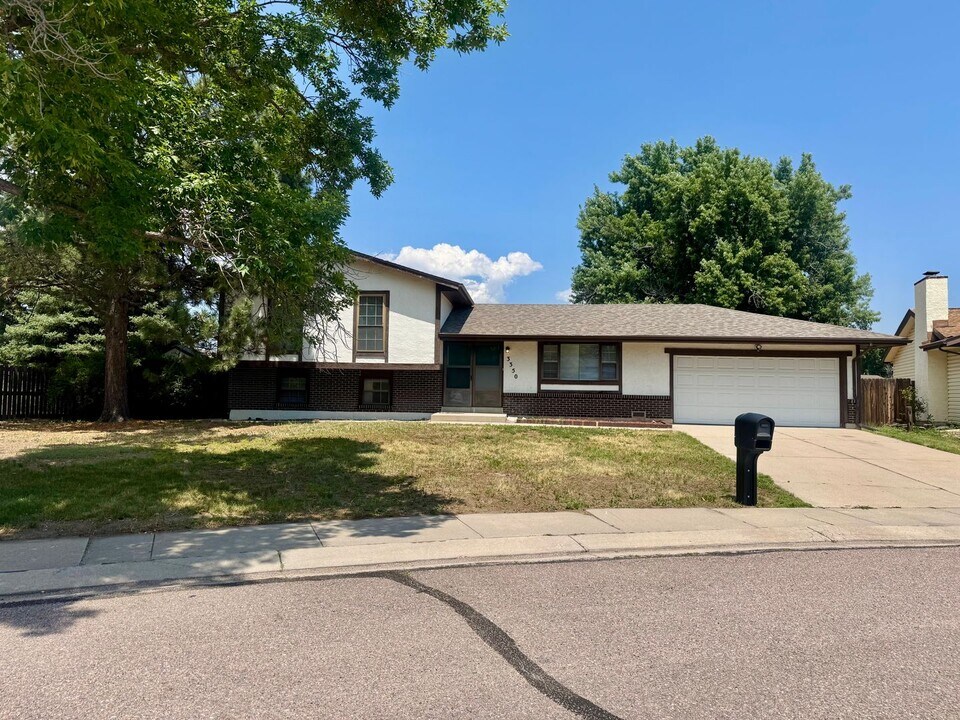 3350 Parade Cir E in Colorado Springs, CO - Building Photo