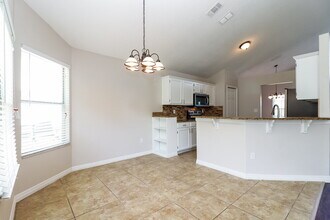 2332 Flamingo Lakes Dr in Kissimmee, FL - Foto de edificio - Building Photo