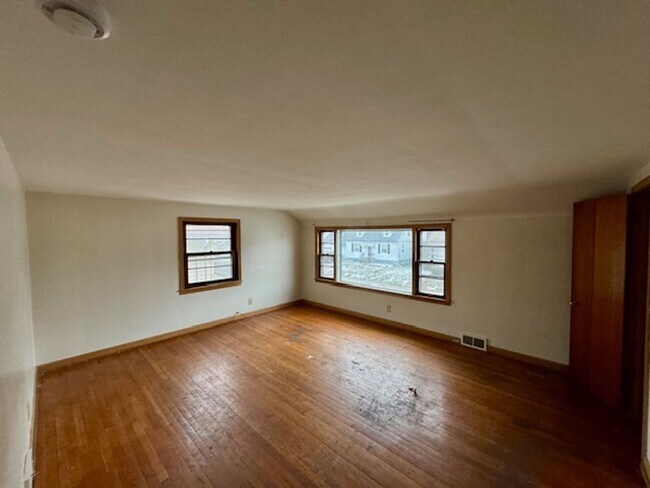 22 Adams Ave in Johnson City, NY - Building Photo - Building Photo