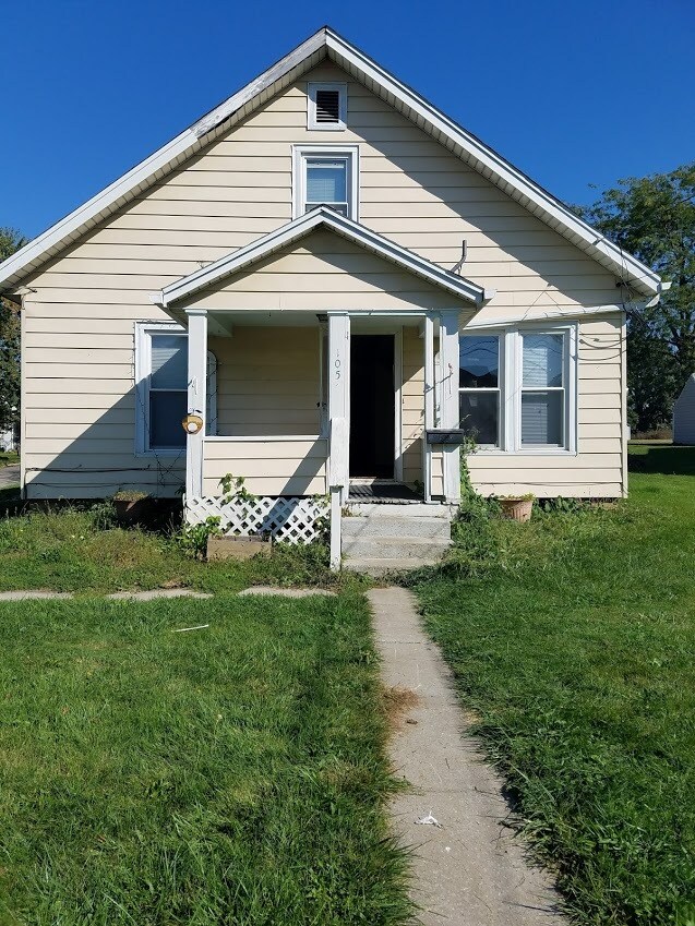 105 E Whitney Ave Rentals in Shelby, OH