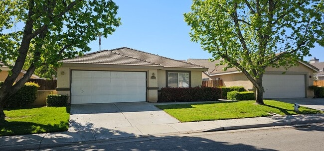 property at 5021 Misty Breaks Dr