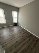 371 Dickinson St in Springfield, MA - Building Photo - Building Photo