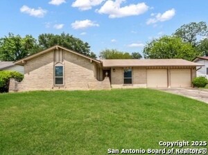 6714 Strawflower St in San Antonio, TX - Building Photo