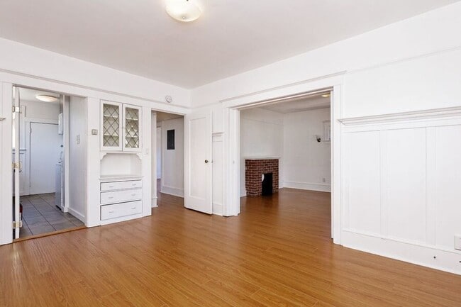 property at 2139 Grant St