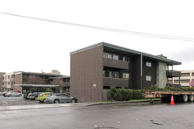 The Marina Condominium in Des Moines, WA - Foto de edificio - Building Photo