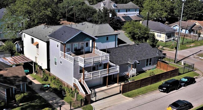 1201 Northwood St in Houston, TX - Foto de edificio - Building Photo