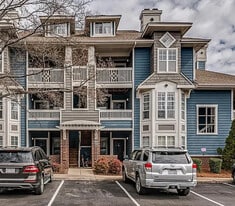 623 Olmsted Park Pl, Unit D in Charlotte, NC - Building Photo