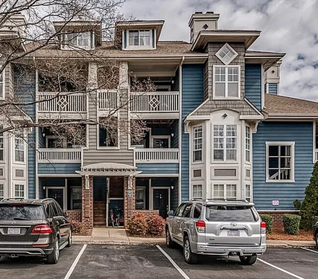 property at 623 Olmsted Park Pl