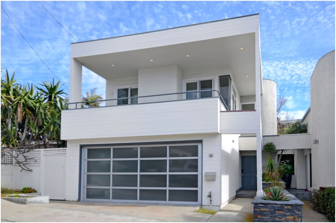 161 Ruby St in Laguna Beach, CA - Foto de edificio